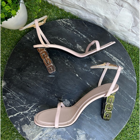 Givenchy Women G Cube heel Sandals in Leather Light pink/ lilac
Size 38 like new - Picture 3 of 16